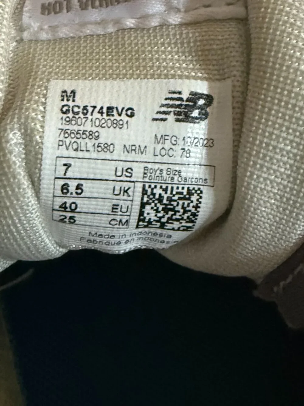 Men's Size 7 - New Balance 574 Classic - Grey - Gently Used - Picture 5 of 5